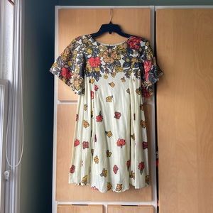 UO floral short sleeve dress